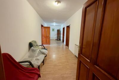 Casă cu 8 camere cu Teren 506 Mp în Sânmartin - 14