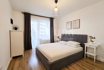 Apartament 3 camere | Bloc nou | Etaj 2 | Parcare | Piata 1 Mai - 7