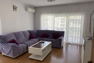 Apartament cu 3 camere decomandat în Roșu