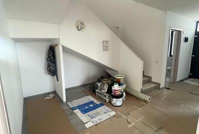 Casă cu 5 camere cu Teren 350 Mp în Central