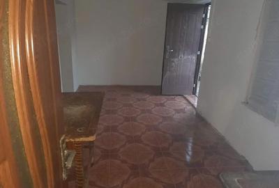 Casă cu 2 camere cu Teren 1439 Mp în Cermei - 1