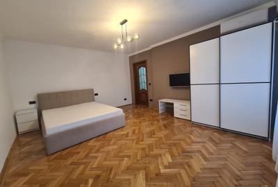 Garsonieră decomandată în P-ța Muncii
