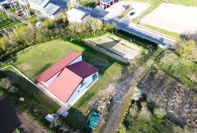 Casă individuală cu 4 camere cu Canalizare în Sud - 19