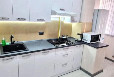 Garsonieră decomandată în Romană - 3