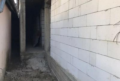 Casă cu 3 camere în Central - 1