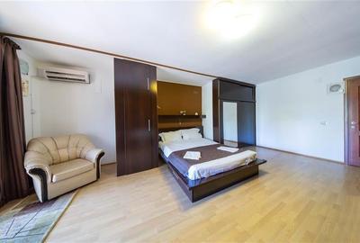 Vanzare Vila/Pensiune 11 camere zona Mamaia Nord langa plaja - 24