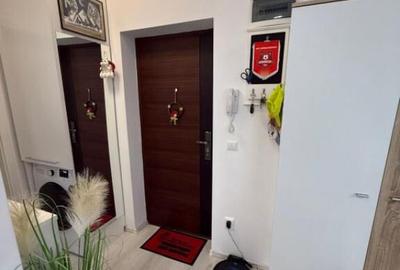 Apartament cu 2 camere, semidecomandat, 33 mp, zona Turni?o - 1