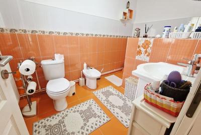 Casa cu suflet in centrul Medgidiei- gradina superba - 18