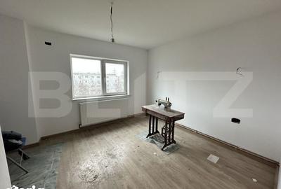 Apartament cu 3 camere decomandat în 1 Mai - 3