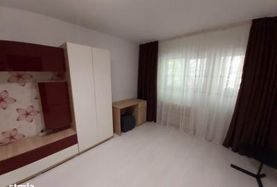 Apartament cu 2 camere decomandat în Tineretului