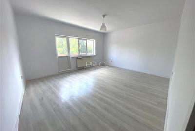 Spațiu comercial, de 25 mp, în Central - 1