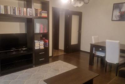 Apartament cu 3 camere decomandat în Micro 5 - 5