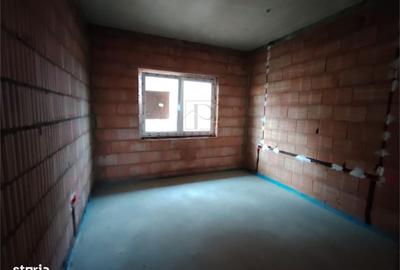 Casă cu 3 camere cu Teren 380 Mp în Central - 12