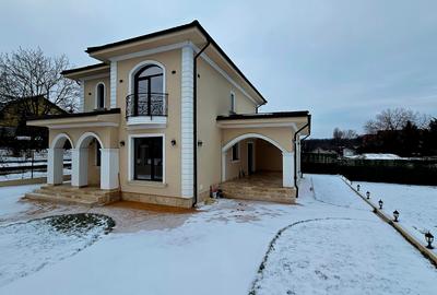 Casă individuală cu 4 camere cu Canalizare în Central - 3