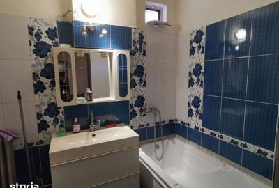 Casă cu 8 camere cu Teren 250 Mp în Grivița - 15