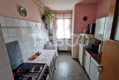 Apartament cu 3 camere la etajul 2 in zona Mihai Viteazul - 8
