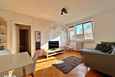 Apartament cu 3 camere semidecomandat în Central