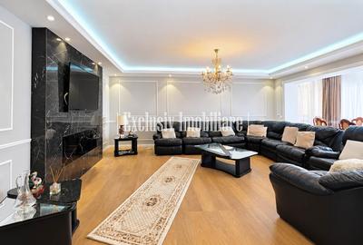 Apartament cu 3 camere decomandat în Faleza Nord