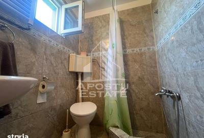 Casă cu 3 camere cu Teren 1400 Mp în Secusigiu - 10