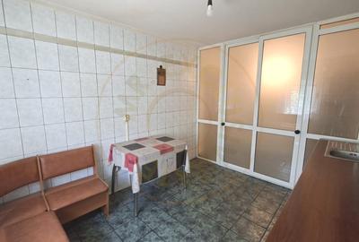 Apartament cu 3 camere decomandat în Exercițiu - 3