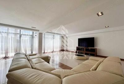 Casa de lux cu 6 camere, 5 bai, Piscina, zona Aradului