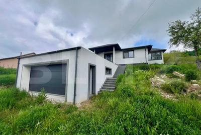 Casă cu 3 camere cu Teren 2600 Mp în Central - 3
