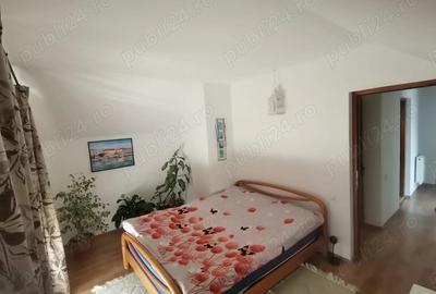 Casă cu 5 camere cu Teren 2272 Mp în Central - 4