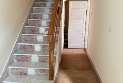 Casă cu 4 camere în Central - 6