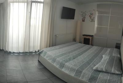 Apartament cu 3 camere semidecomandat, mobilat în Băneasa - 1