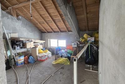 Casă cu 6 camere cu Teren 587 Mp în Ștefăneștii de Jos - 2