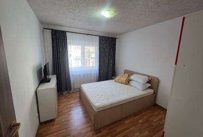 Inchiriez apartament 3 camere central - 9