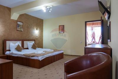 Oferta - vanzare pensiune 10 camere si casa de vacanta, Slanic Prahova - 7