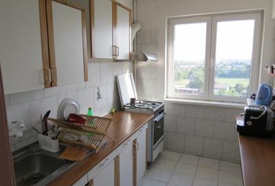 3 cam Piață Domenii/1 mai - 6