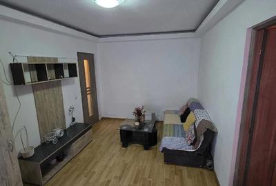 Apartament cu 2 camere semidecomandat în Micro 14 - 2