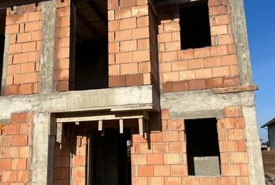 Duplex modern cu 4 camere si curte de 250 mp - 1