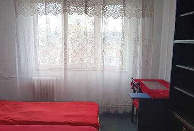 Apartament cu 3 camere decomandat, mobilat în Alexandru cel Bun - 12