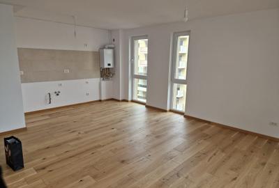 Apartament cu 3 camere decomandat în Astra