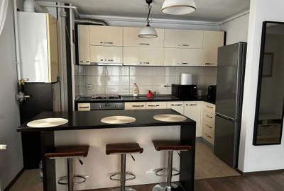 Apartament cu 2 camere decomandat în Tractorul - 3