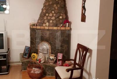 Casă cu 5 camere cu Teren 586 Mp în Poiana Țapului