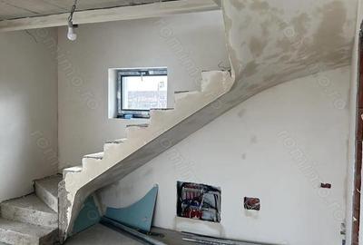 Casă cu 3 camere cu Teren 220 Mp în Central