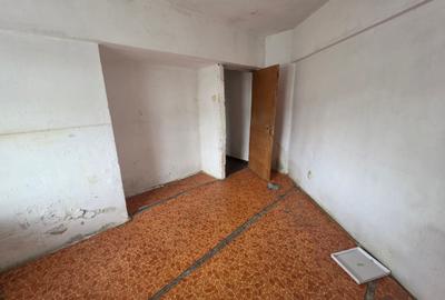 Apartament cu 3 camere decomandat în Giulești - 13