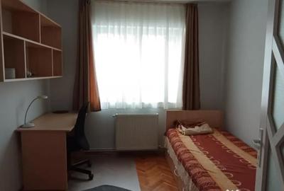 Apartament cu 4 camere decomandat în Simeria - 3