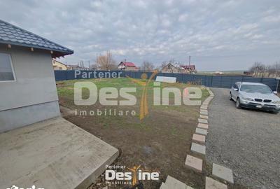 Casă cu 4 camere cu Teren 1000 Mp în Mogoșești