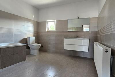 Casa insiruita -120mp- 200mp suprafata teren- 2 bai - 4 dormitoare- Casa insiruita -120mp- 200mp suprafata teren- 2 bai - 4 dormitoare- - 1