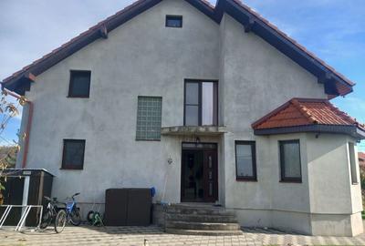Casă cu 5 camere în Luduș - 10