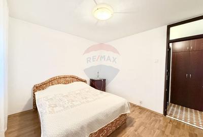 De vanzare | Apartament 3 camere, 2 bai, balcon | Apusului - 12