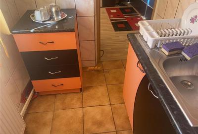 Garsoniera , zona B-dul Independentei , et 2 , 32 mp , decom - 2