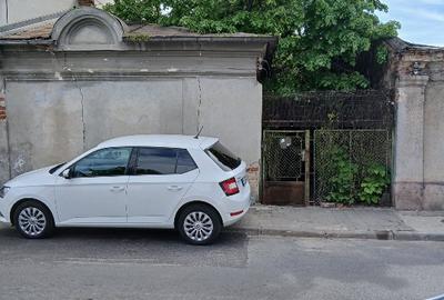 Teren Construcții intravilan de 307 mp, în Grivița - 5