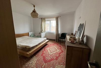 Casă cu 4 camere cu Teren 2000 Mp în Oar - 2