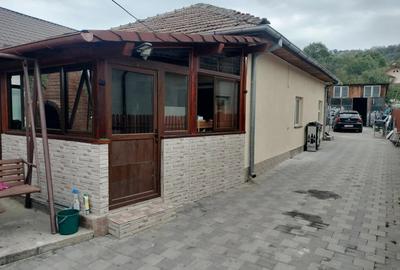Casa de vinzare cartier Goranu judetul Valcea - 1